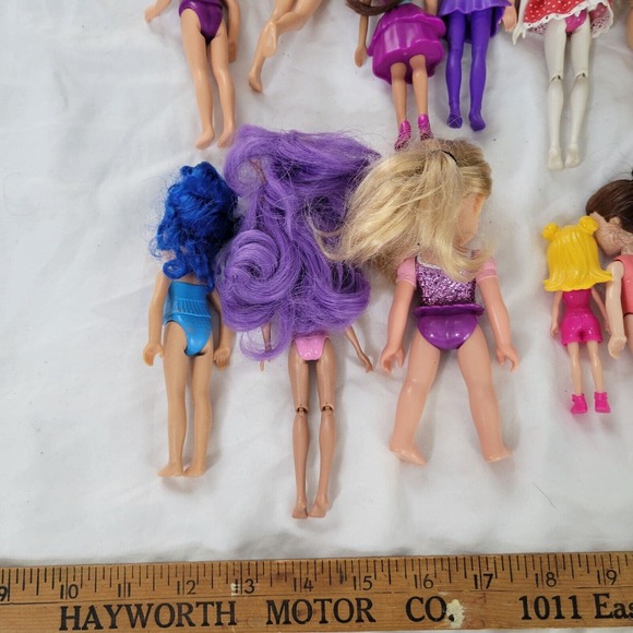 Mattel Barbie Lot of 16 Little Sister Dolls with Other Assorted Dolls - Picture 9 of 13